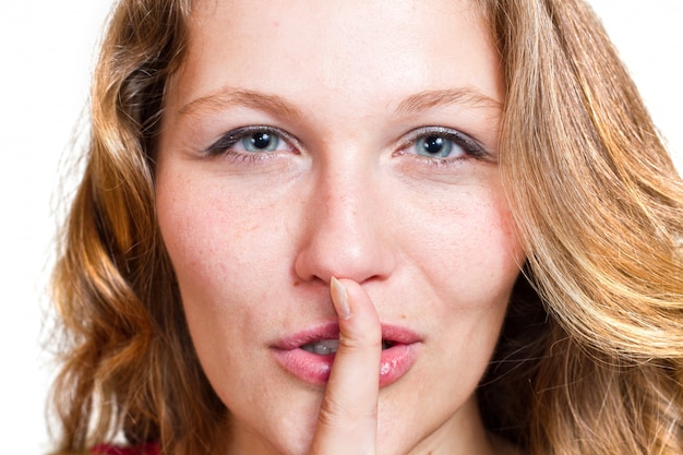 Bruzdy nosowo wargowe ile ml preparatu wystarczy do wypełnienia?