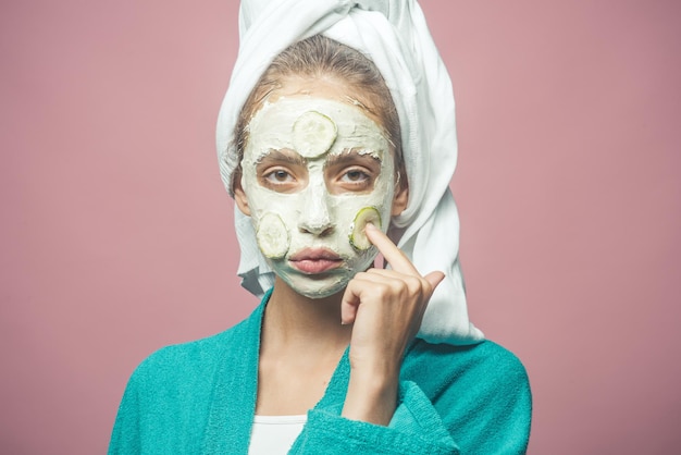 Kiedy używać peelingu i jak to wpływa na kondycję skóry?