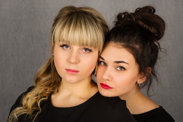 Jakie fryzury pasują do kształtu twarzy?