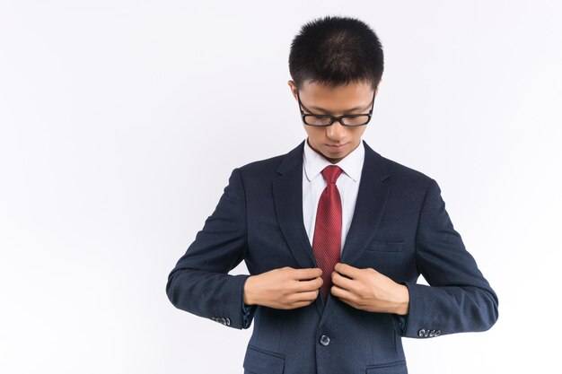 Jak masować uda bańką chińską, by poprawić wygląd skóry?