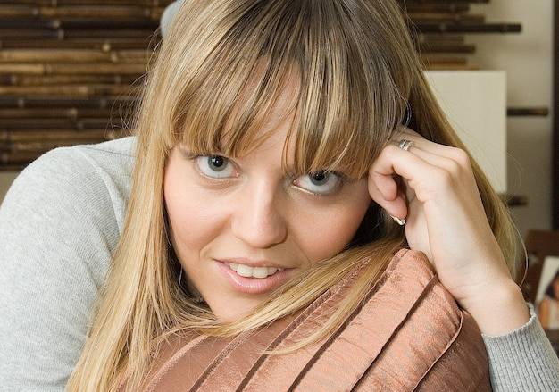 Jaka grzywka mi pasuje do kształtu twarzy?