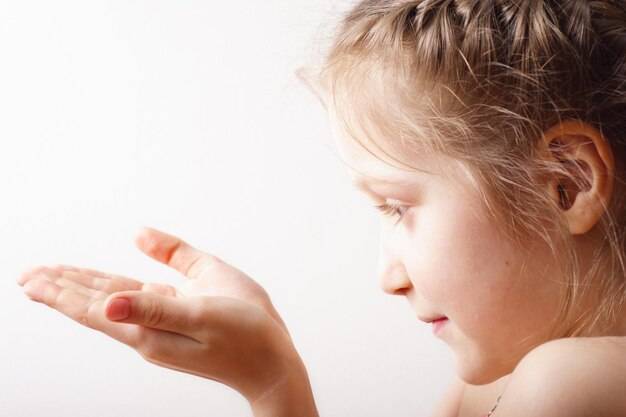 Co na suche dłonie u dziecka sprawdzi się najlepiej?