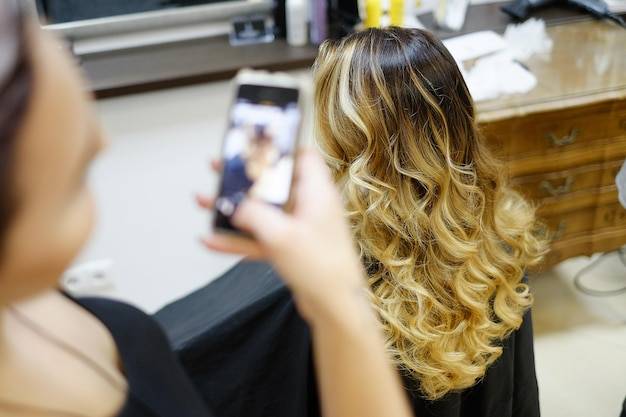 Jak działa aplikacja jaka fryzura do mnie pasuje?