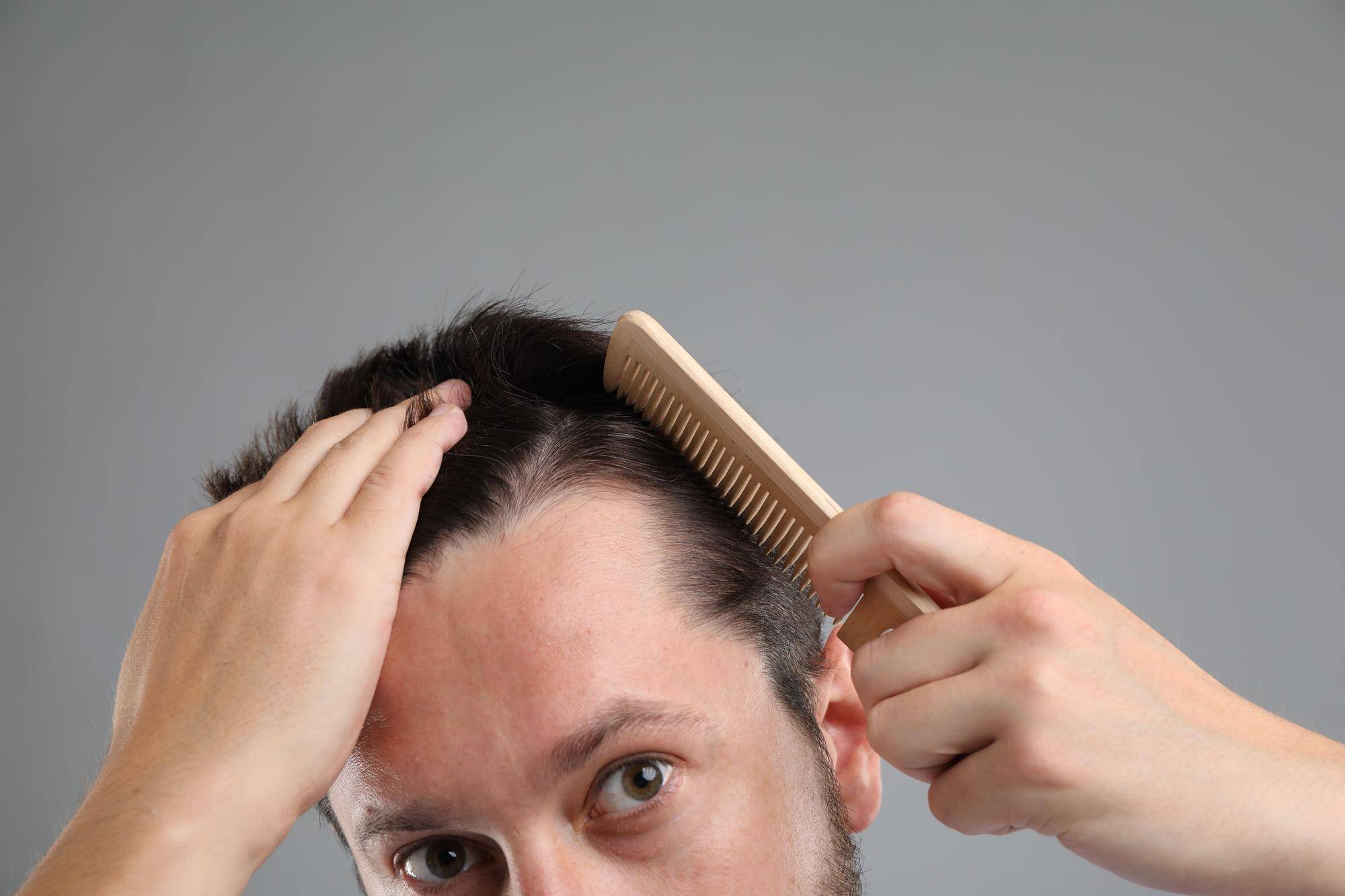 Co zrobić z wypadającymi włosami na co dzień?